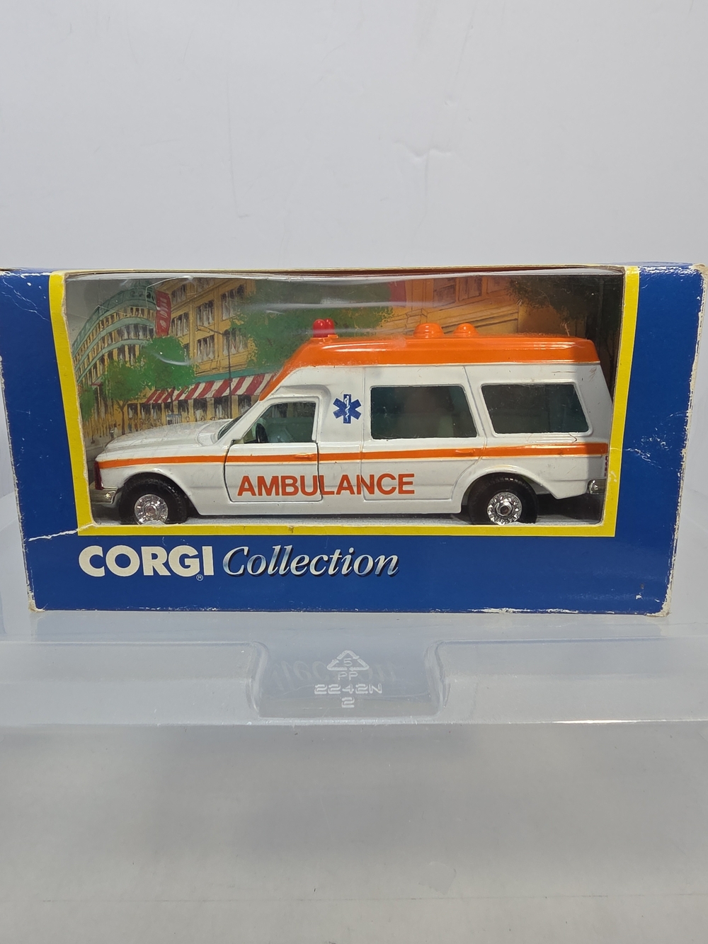 Corgi Collection Mercedes Ambulance 93184 1:43 Diecast Model NIB (UR)